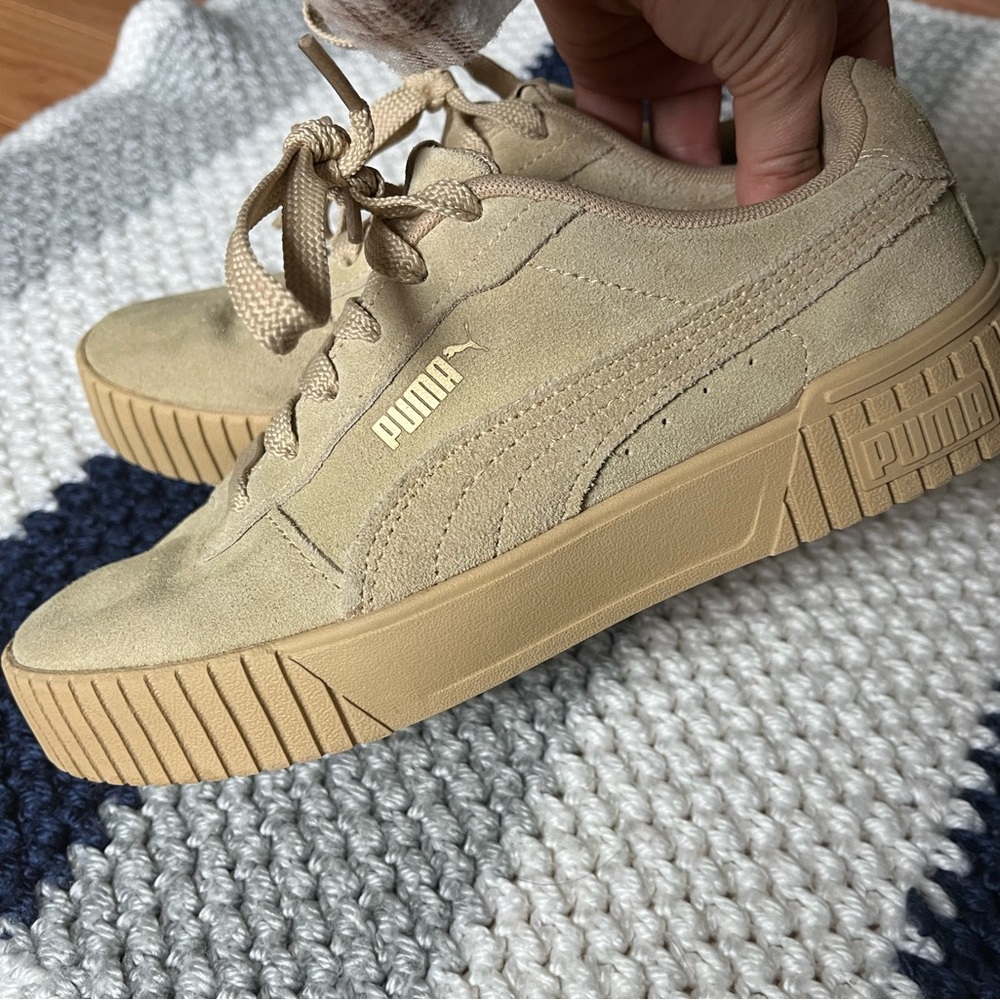 Tan suede adidas size 6.5